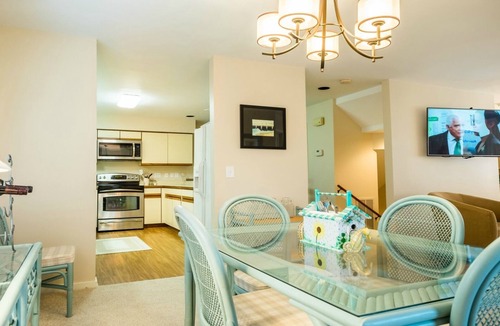 Wrightsville Beach House | Renovated 3 Bedroom TownHome in The Heart of Wrightsville Beach