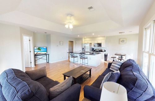 Sea Trail Condo | Renovated beautifully appointed 2BR Condo with great golf views in Seatrail (RC105)