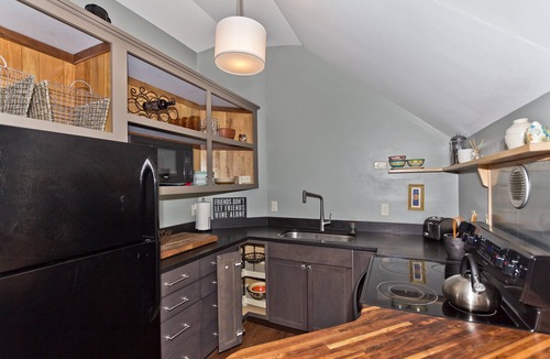 Historic Montford Apartment | Renovated church in Historic Montford, 5 min walk to downtown Asheville