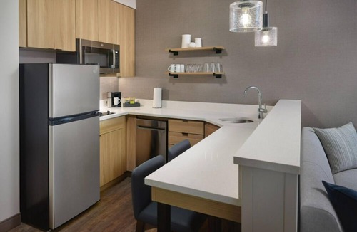 Crestline Heights Hotel | Residence Inn By Marriott Birmingham Grandview