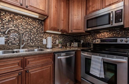 Banner Elk Condo | Resort Hot Tub-Pool-Gym | W/D in unit | 6 ppl