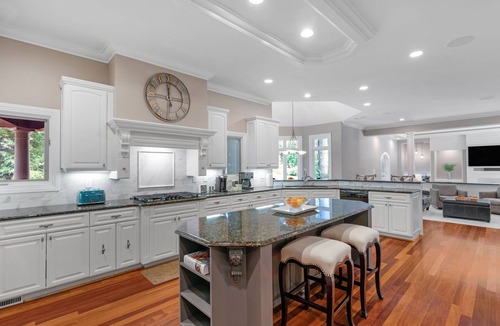 Waxhaw House | Resort-Style Home Waxhaw NC: Celebrate Thanksgiving with a Family Getaway