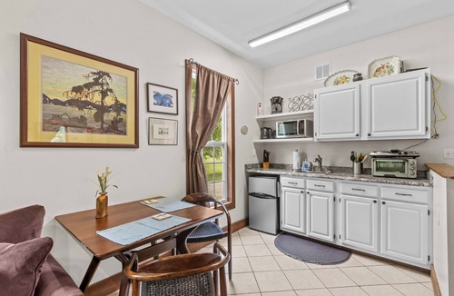 Barium Springs Cottage | Retreat at Flying Change Farm