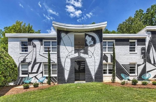 Cherry Condo | Retro Myers Park 1BR King Condo | Queens Rd
