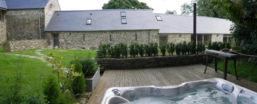 Crosswell Bed & Breakfast | Rhostwarch