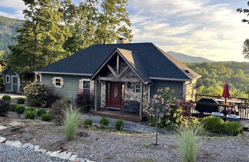 Lake Lure House | Ridgetop Landing - Lake Lure Access, Great Views!