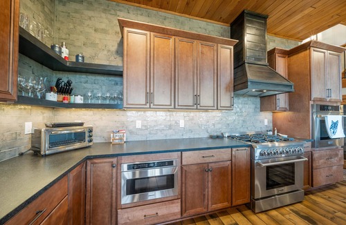 Sugar Mountain House | Ridgetop Views from Sugar Mountain-Scenic Solitude