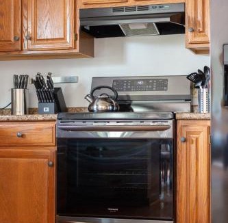 Burnsville House | Ridgetop views near Asheville w/Private Hot Tub