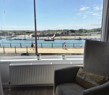 Littlehampton Apartment | River Breeze BALCONY 2