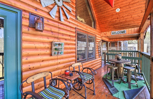Piney Creek Cabin | 'River Dream Cabin' on New River w/Deck, Fire Pit