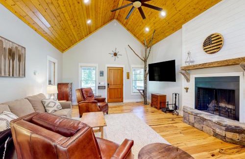 Franklin House | River Retreat