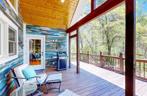 Franklin House | River Retreat