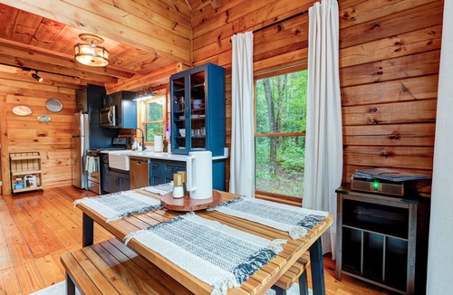 Lake Lure Cabin | Riverfront Mountain Cabin/Lake Lure Getaway