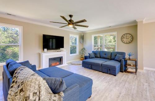 Ernul House | Riverfront Pollocksville Home with Private Beach!