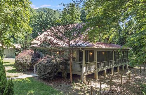Lynn House | Rivers Edge Casita with River views