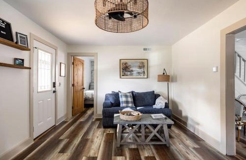 Franklin House | Riverside Relaxer w/Hot Tub+Fire Pit +Wifi & view