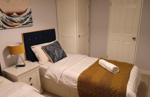 Reading City Centre House | Riverside Rooms