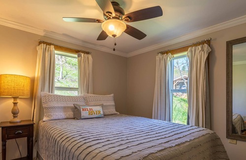 Piney Creek House | Riversong Cottage - Stay & Play On the New River! Updated Cottage with Hot Tub!