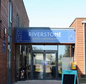 Perth Cabin | Riverstone Lodge Hotel