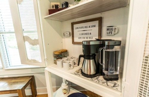 Saluda House | Roamin Falls Mountain Getaway - Hiker's Dream