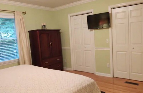 Bakersville House | Roan Mountain Creek Side Hideaway