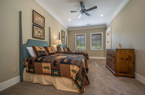 Mill Spring Villa | Robbie Grace Villa Bright's Creek