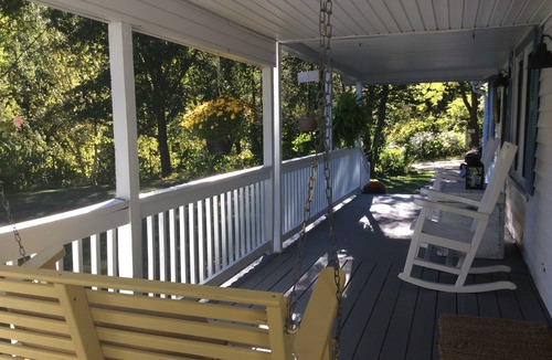 Asheville House | Robena's Place; Just 7 miles to Biltmore House or Downtown Asheville.