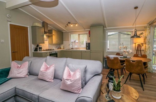 Troutbeck Bridge Cabin | Robin's Lodge, Windermere