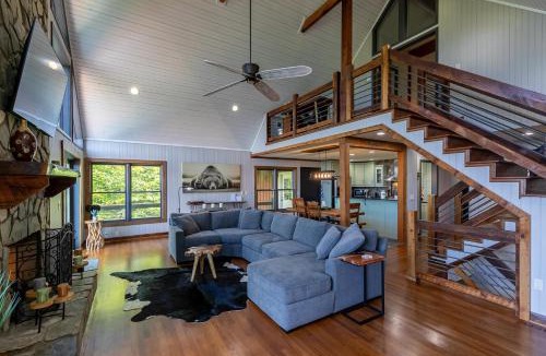 Apple Ridge House | Rockcliff Retreat