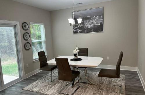 Charlotte House | Rockwell Retreat