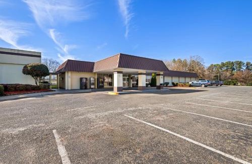Monroe Hotel | Rodeway Inn Monroe