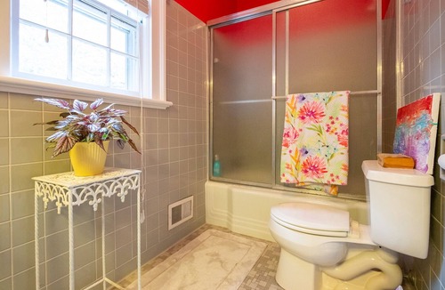 Elizabeth City Apartment | Romantic Riverside Private Wing Perfect for travel professionals!