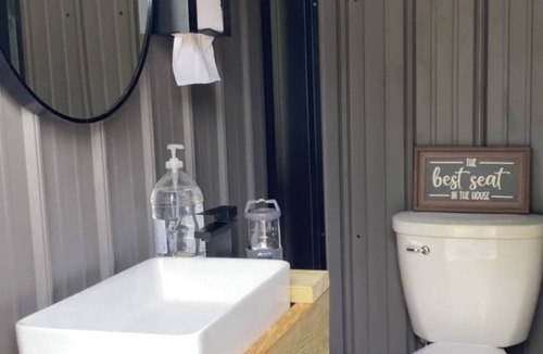 Waynesboro Resort | Romantic Riverside Dome Retreat with Hot Tub - 2 Hours from Nashville Tennessee