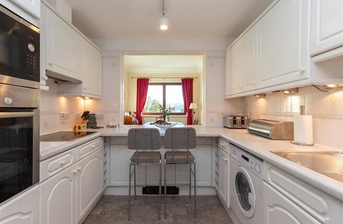 Waterhead Cottage | ROMNEY 22, family friendly, with a garden in Ambleside