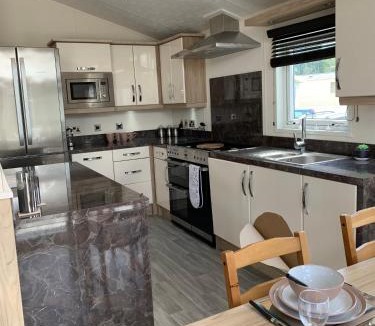St Mary's Bay Cabin | Romney Lodge