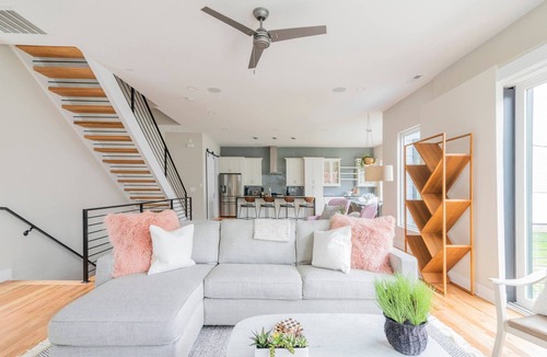 Third Ward House | Rooftop Views & Hot Tub, Walk to BofA Stadium, Uptown Lux