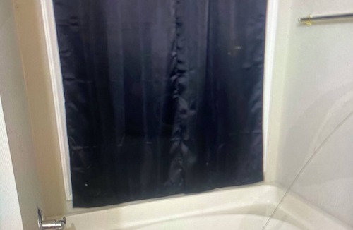 Spring Lake House | Room rental-King Size Bed with AC and WiFi in phenomenal Spring Lake
