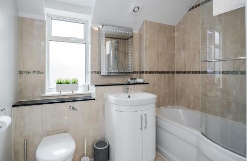 St. Mark's Apartment | Roomspace Serviced Apartments - Lomond Court