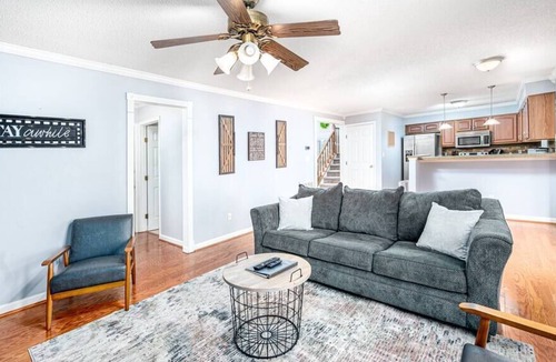 Durham House | Roomy 4bd on private Cul-de-Sac
