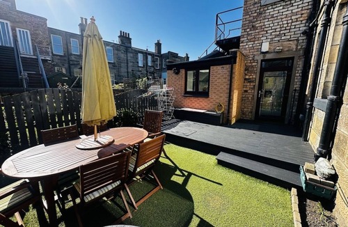 Newhaven House | Roomy home 1 level Free Parking