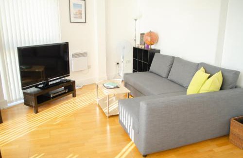 Chinatown Apartment | Ropewalks Apartments by Happy Days