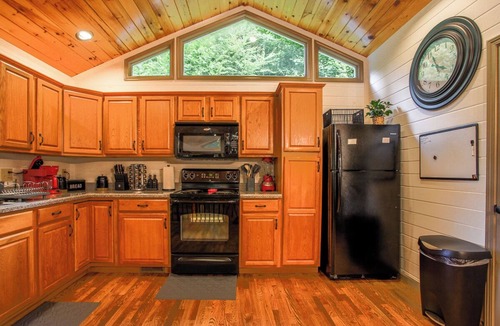Robbinsville House | Rosie`s Cabin on Fontana Lake