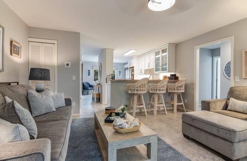 Bald Head Island Condo | Royal James Condo-Perfect for families, neighborhood pool, golf cart included BOTH clubs Available