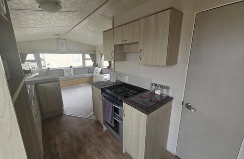Rhyl Cabin | Ruby Cabin Sleeps 6 with Free Parking