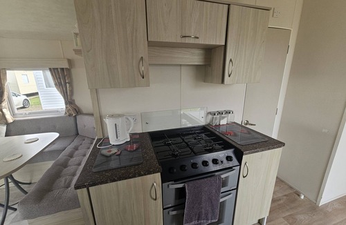 Rhyl Cabin | Ruby Cabin Sleeps 6 with Free Parking