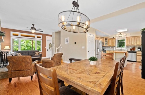 Lake Lure House | Rumbling Bald Amenities House Great Views Golf Cart Hot Tub