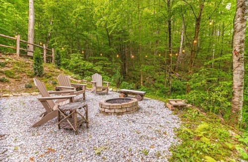 Sylva Cabin | Rushing Creek Retreat, Serene Cabin with Great Views!