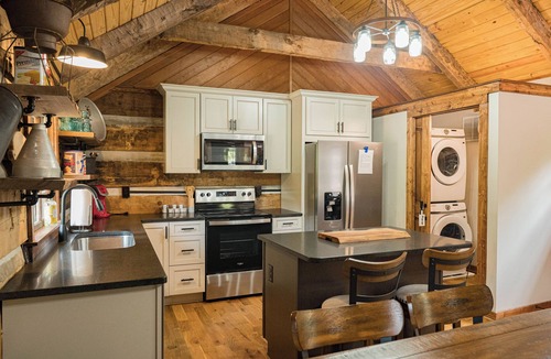 Stokes Cabin | Rustic cabin newly remodeled just 15 minutes from downtown Winston Salem.