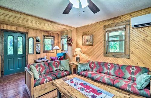 Ennice House | Rustic Cabin w/Patio & Pond on Blue Ridge Parkway