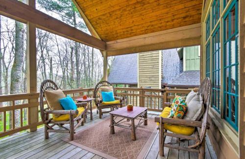 Cashiers Apartment | Rustic Cashiers Condo at Trillium Lake and Links!